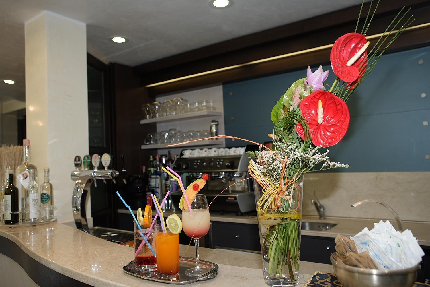 Hotel Bellevue Lignano Sabbiadoro Buitenkant foto