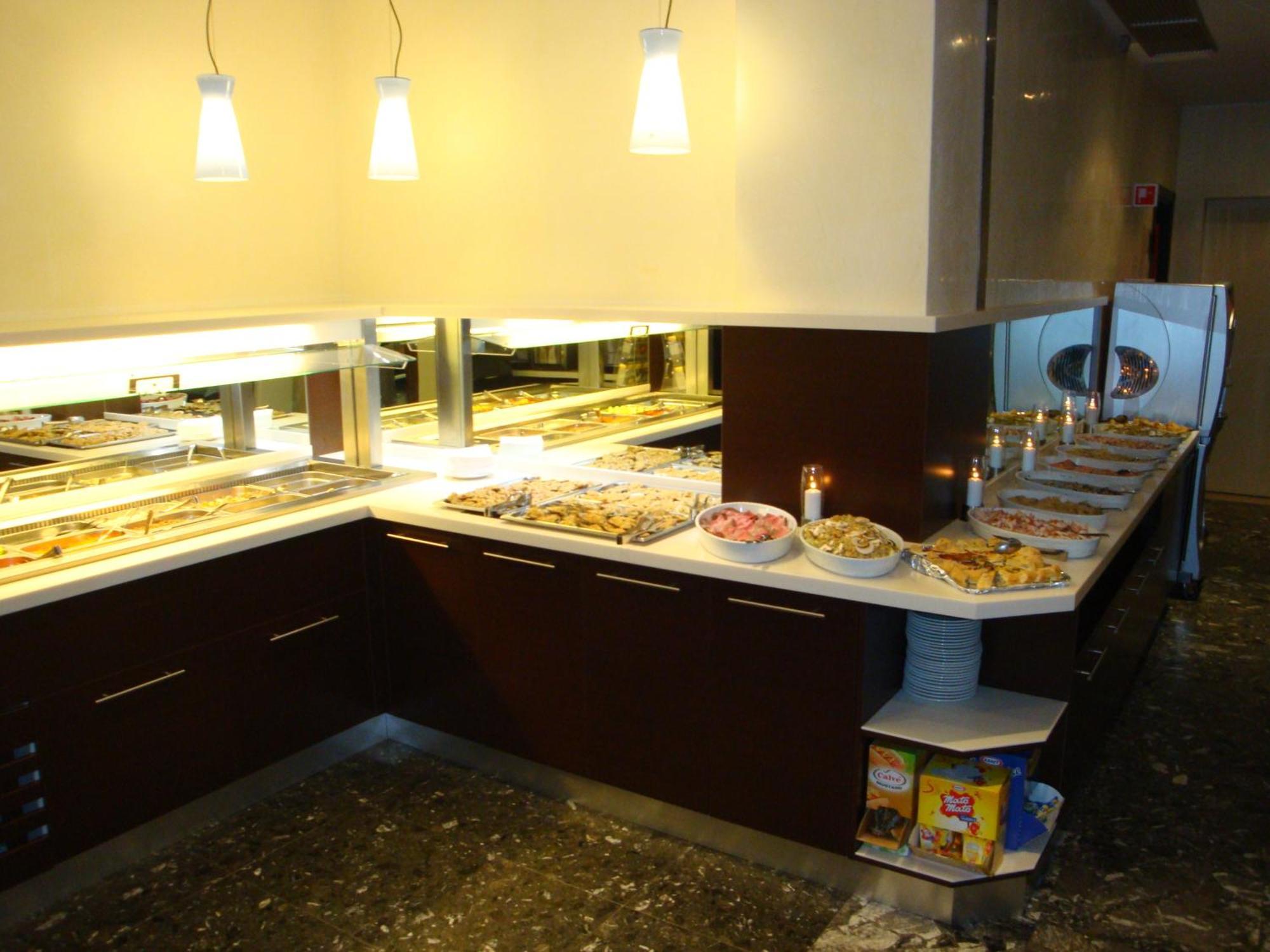 Hotel Bellevue Lignano Sabbiadoro Buitenkant foto