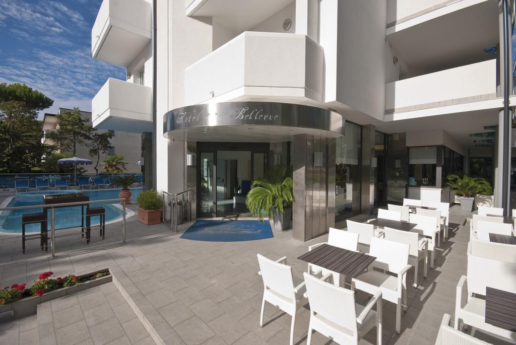 Hotel Bellevue Lignano Sabbiadoro Buitenkant foto