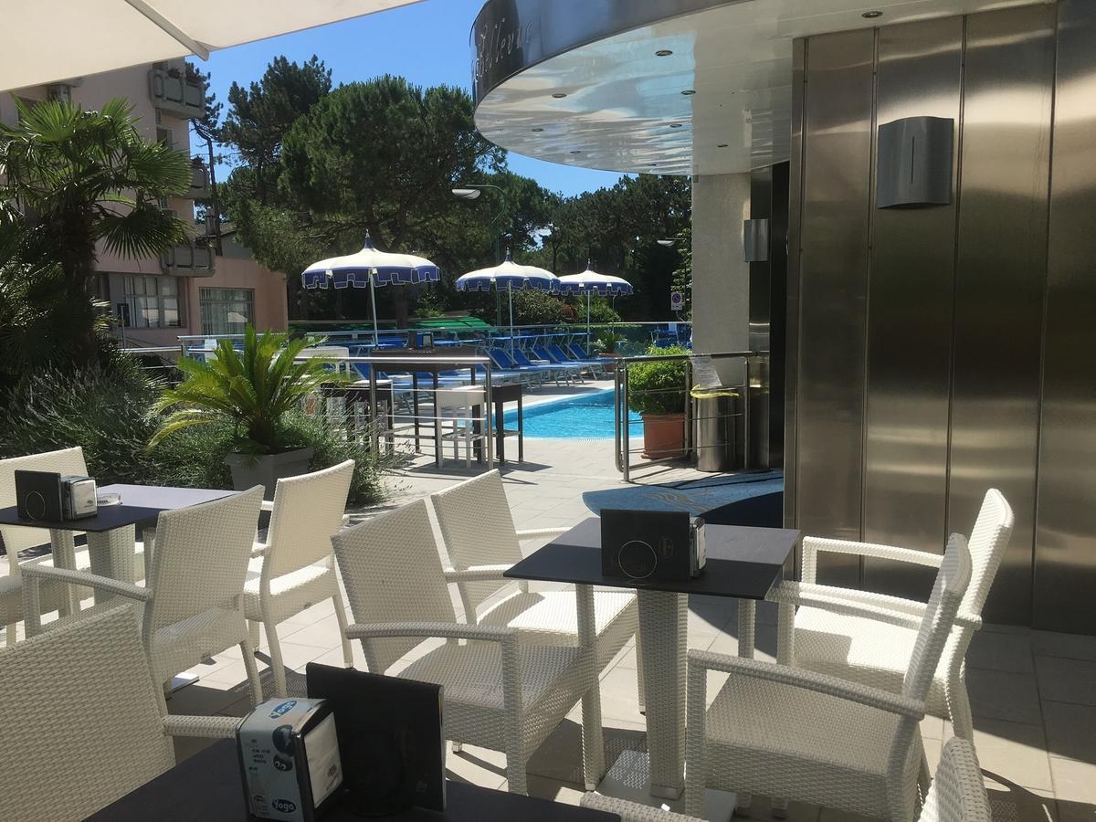 Hotel Bellevue Lignano Sabbiadoro Buitenkant foto